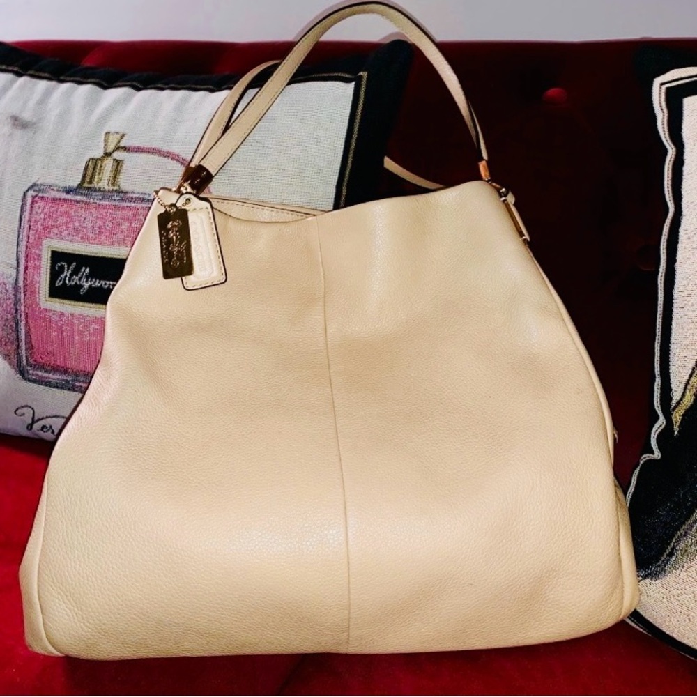 Coach 26224 Phoebe Pebbled Leather Madison Phoebe Hobo Shoulder Bag